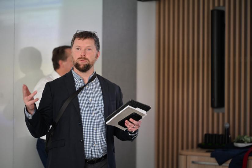 Matthew Proft speaking at Research Cafe