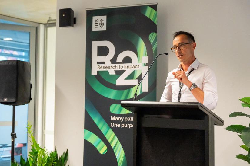 A/Prof Mathieu Pernice addresses R2I launch at UTS.